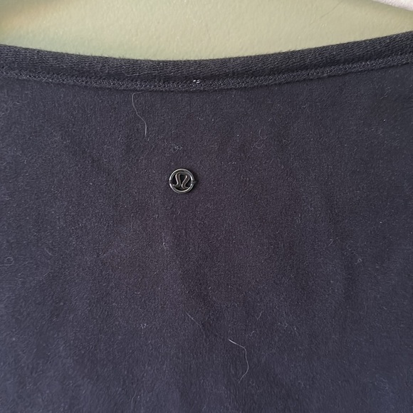 Lululemon crewneck - Picture 4 of 5